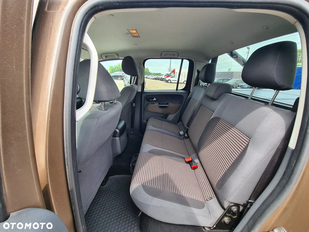 Volkswagen Amarok - 21