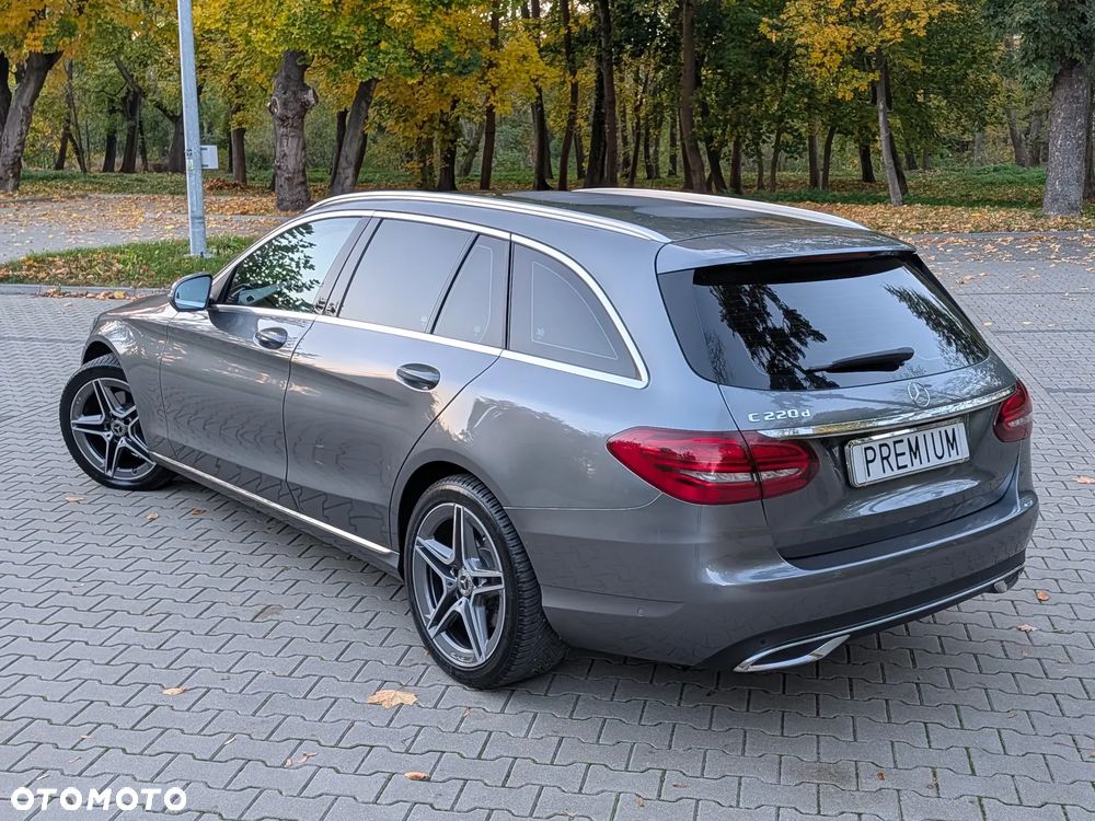 Mercedes-Benz C-Class 2019 photo 3