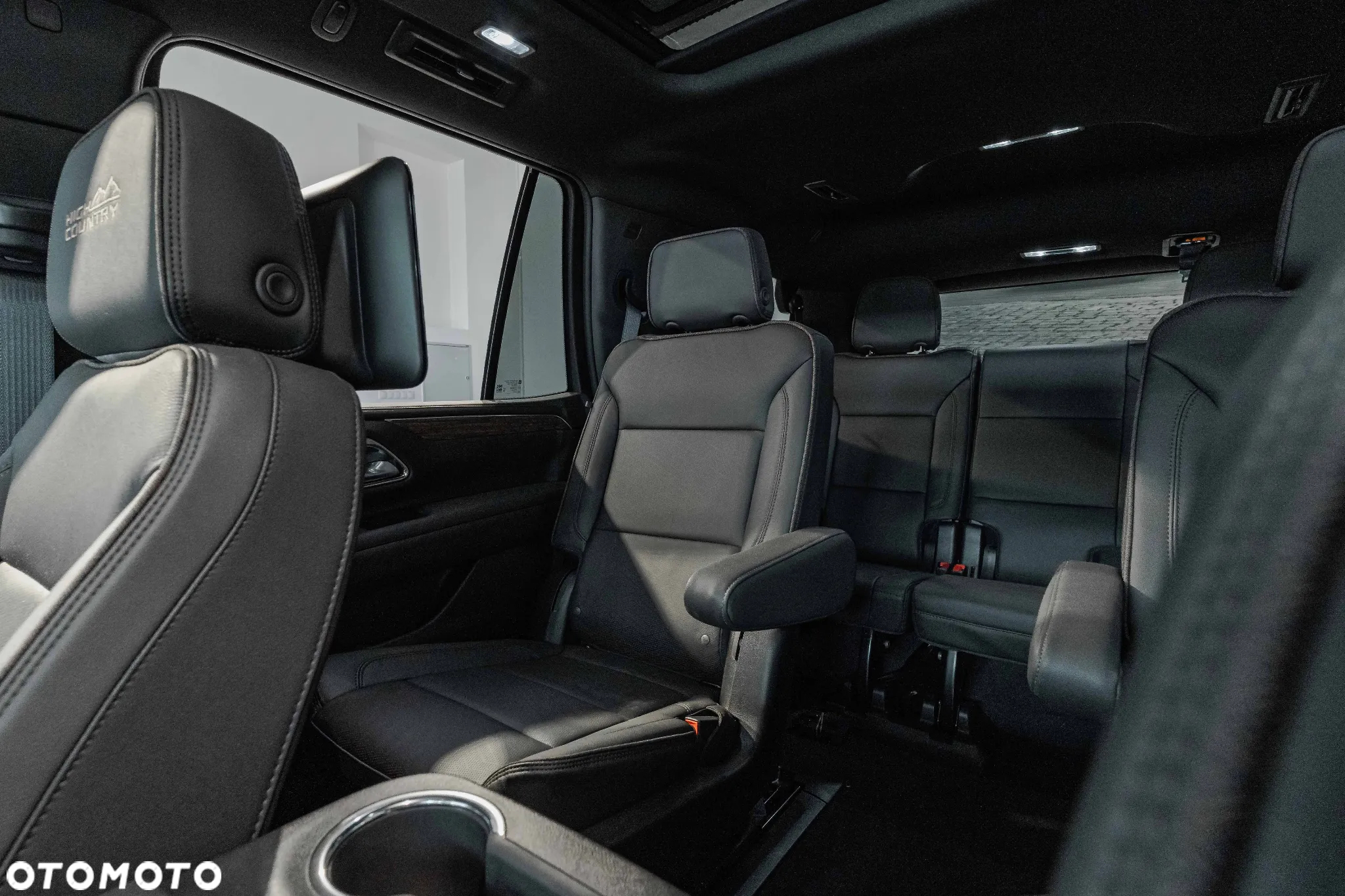 Chevrolet Tahoe - 31