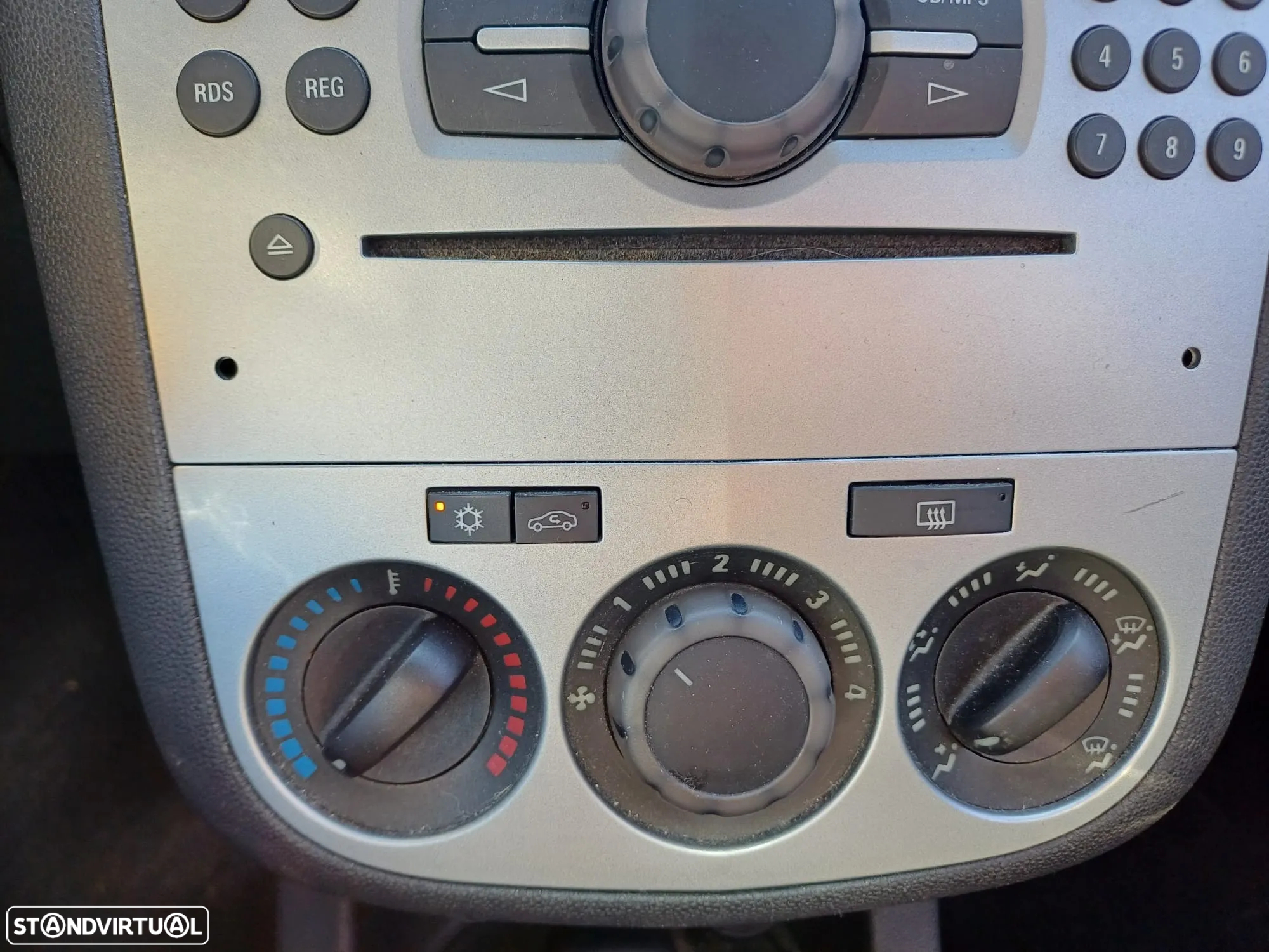 Opel Corsa 1.2 Cosmo - 7