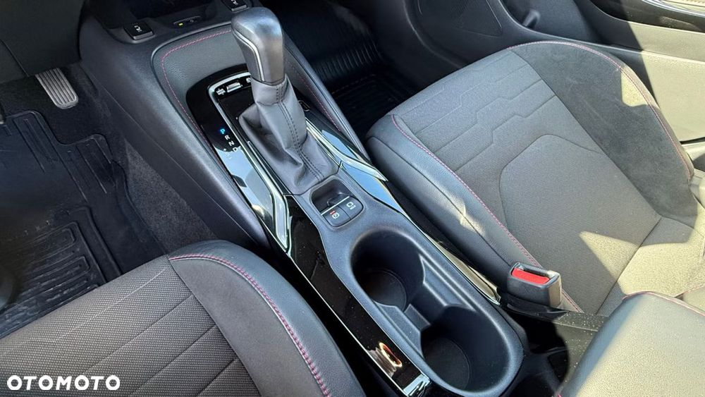 Toyota Corolla 2.0 Hybrid Executive - 13