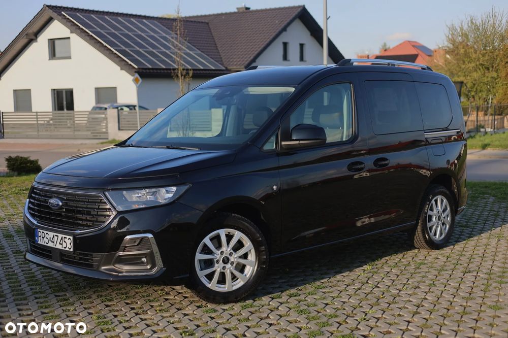 Ford Tourneo Connect 1.5 EcoBoost Titanium - 3