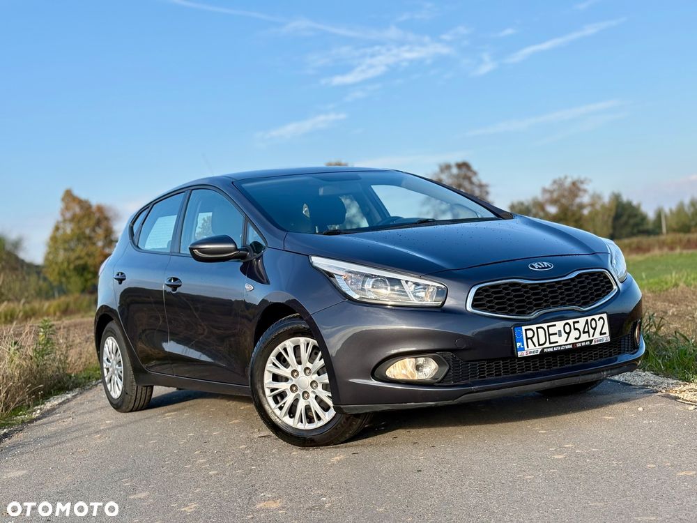 Kia Ceed 1.4 CVVT Attract - 1