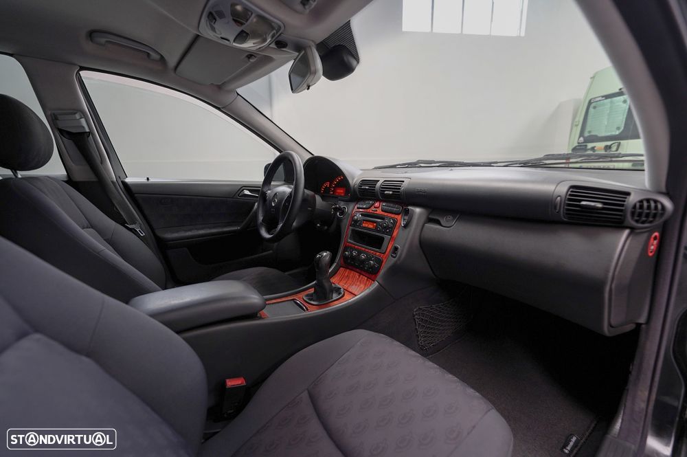 Mercedes-Benz C 220 CDi Classic - 16