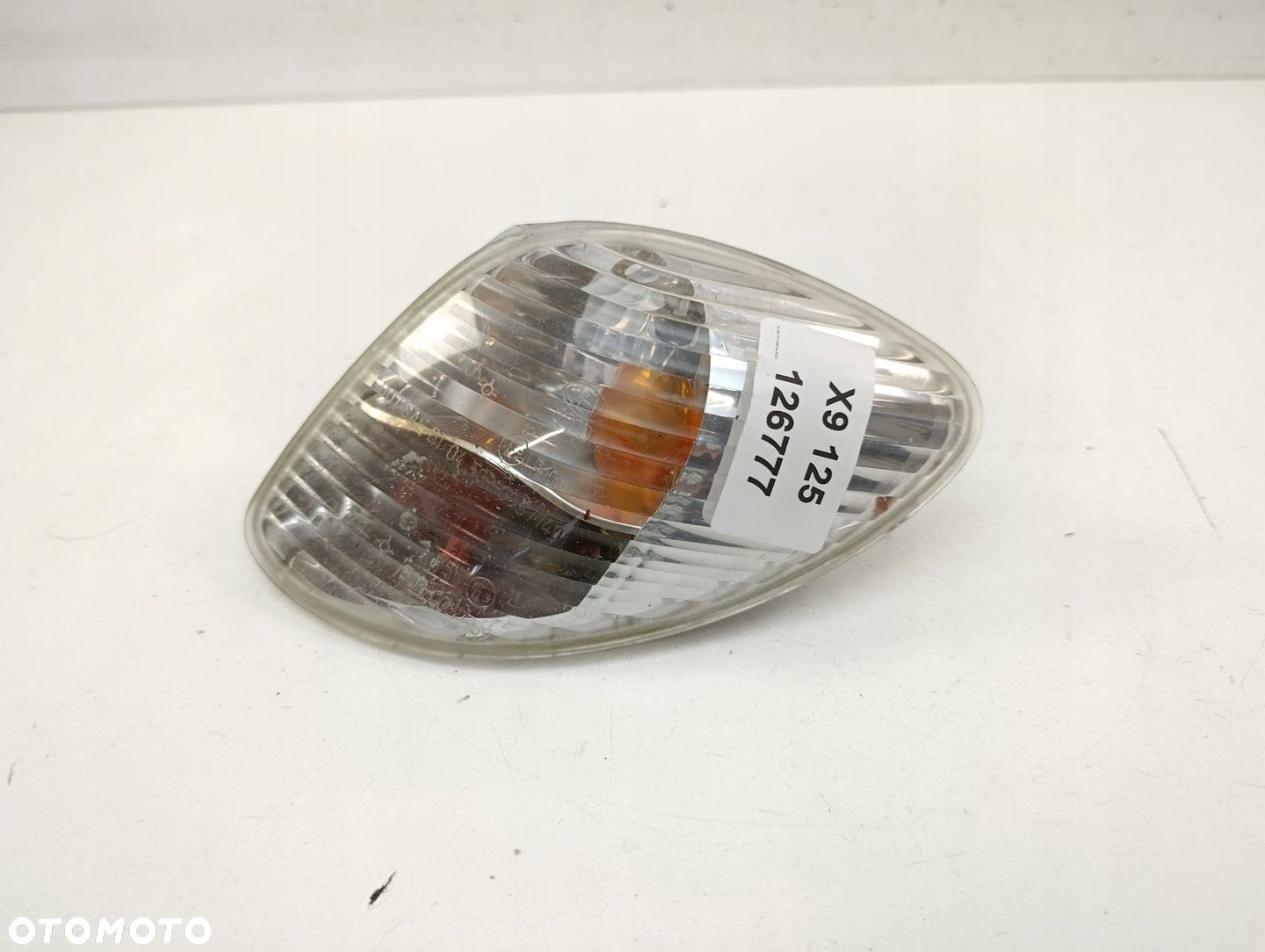 PIAGGIO X9 125 LAMPA TYŁ PRAWA - 2