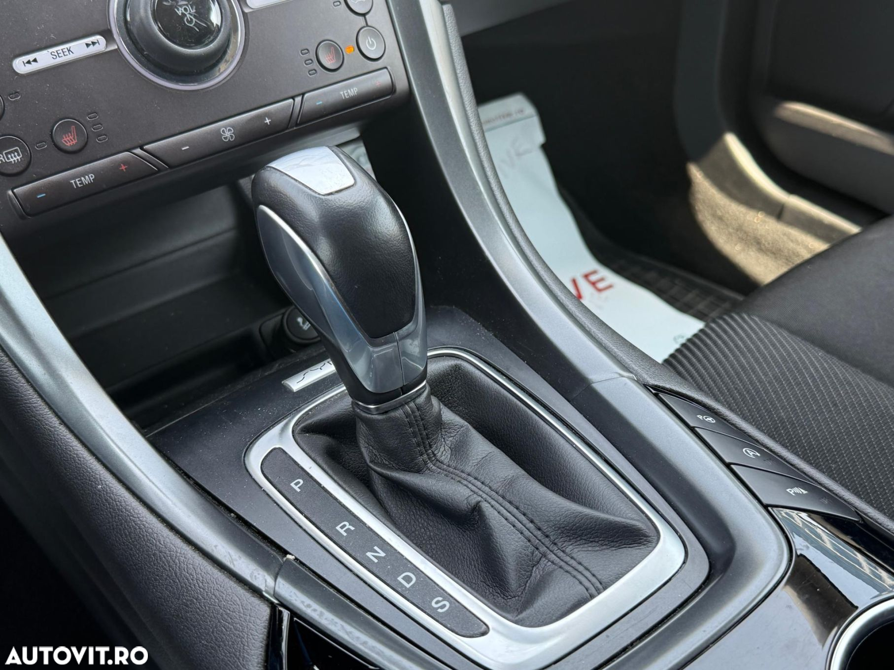 Ford Mondeo - 12