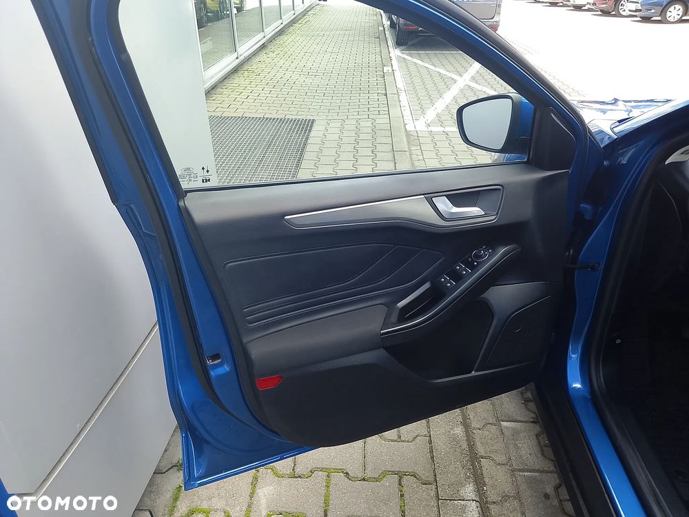 Ford Focus 1.0 EcoBoost Titanium - 16