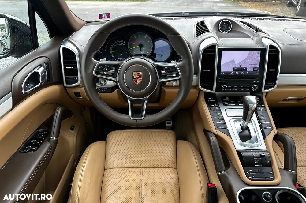 Porsche Cayenne S E-Hybrid Platinum Edition - 8
