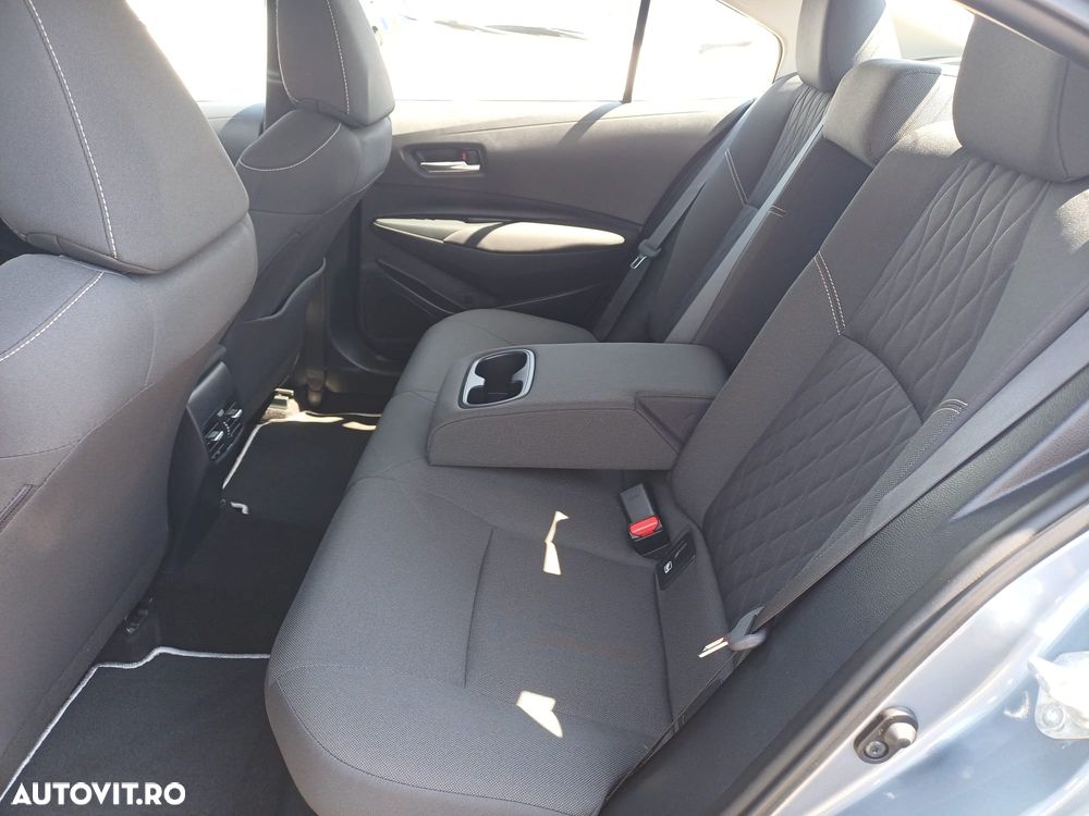 Toyota Corolla 1.8 HSD Dynamic - 9