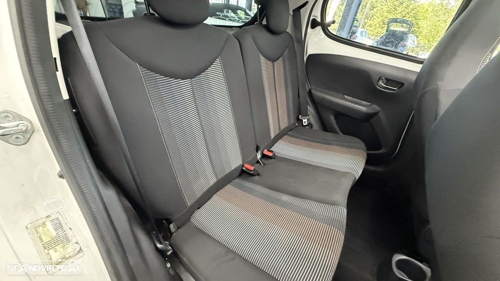 Peugeot 108 1.2 VTi Allure - 25