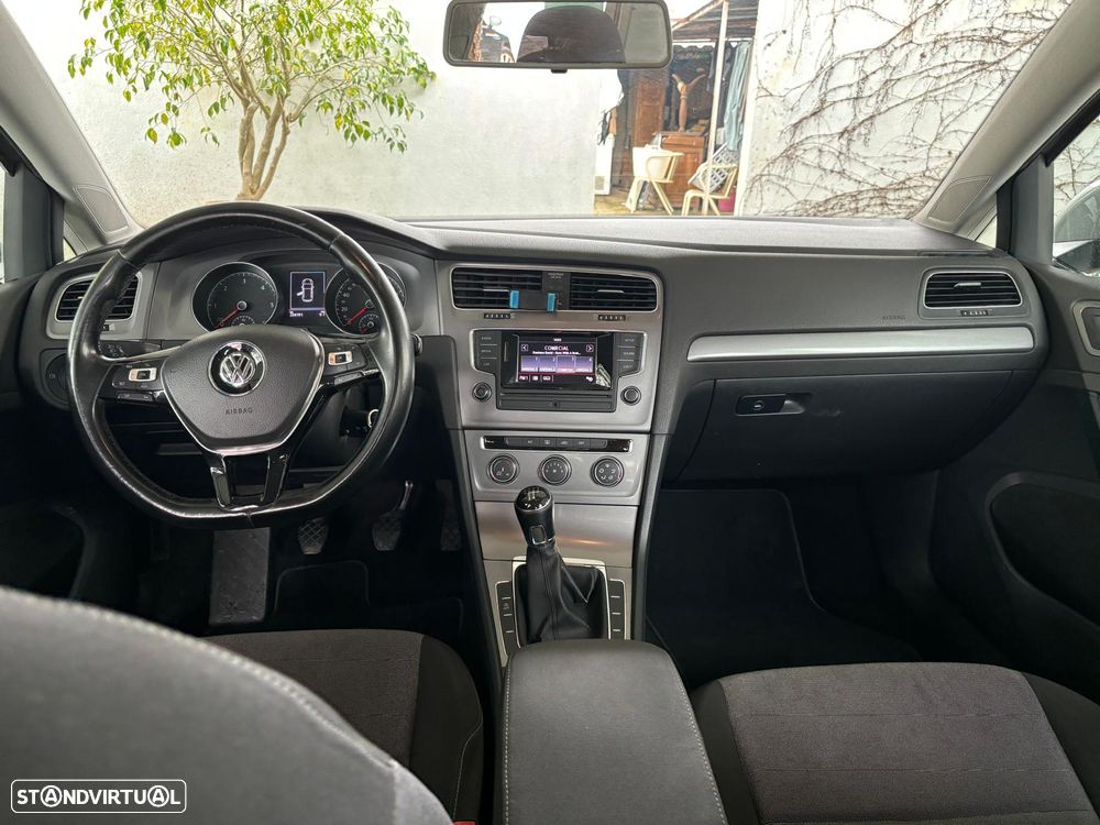 VW Golf 1.6 TDi Trendline - 9