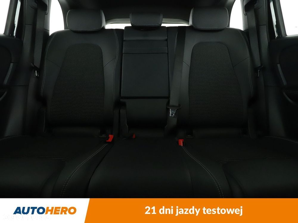 Mercedes-Benz GLB 200 d Progressive 8G-DCT - 15