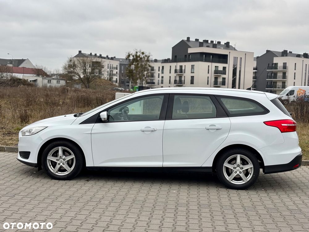 Ford Focus 1.0 EcoBoost Edition - 4