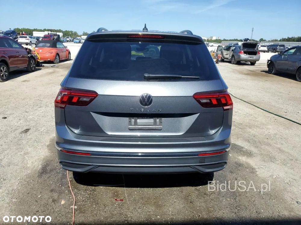 Volkswagen Tiguan - 3