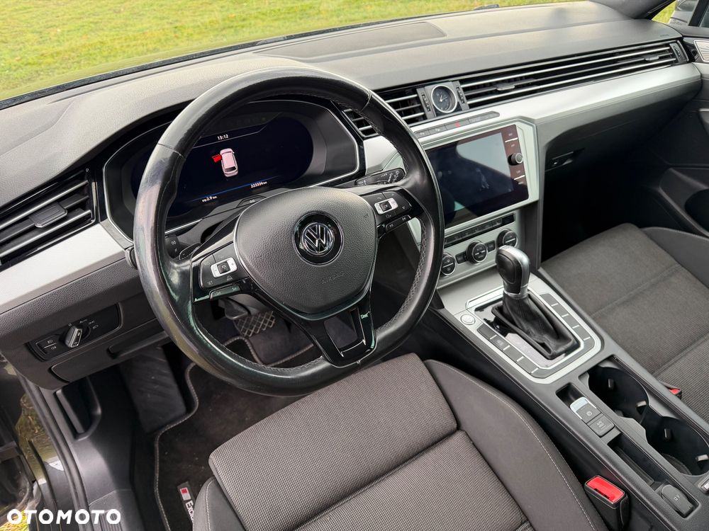 Volkswagen Passat Variant - 18
