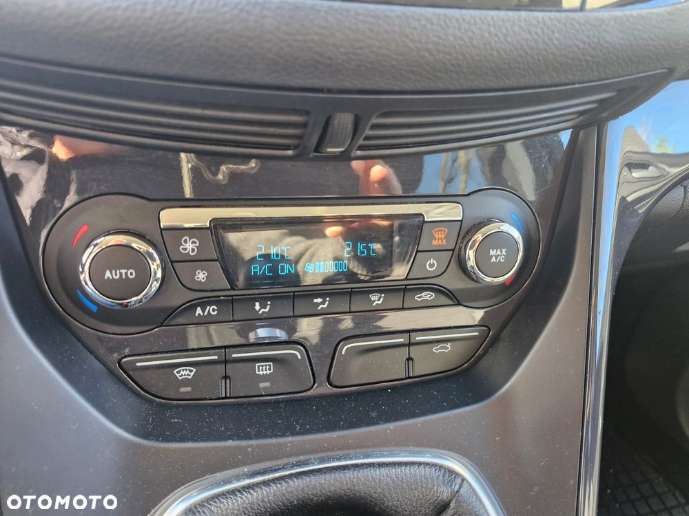 Ford Kuga 2.0 TDCi 4x4 Titanium - 9