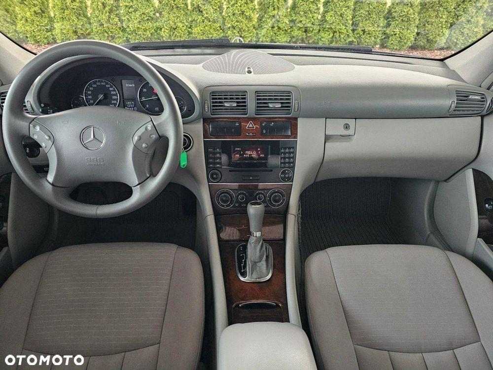 Mercedes-Benz Klasa C 180 Kompressor Automatik Elegance - 18