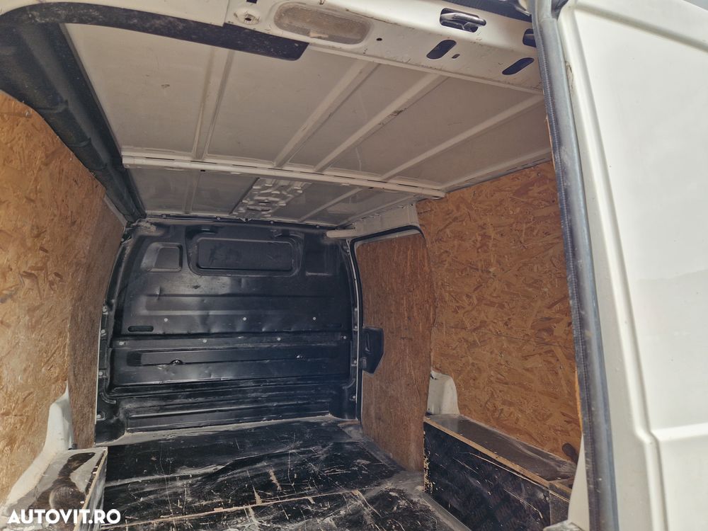 Opel Vivaro - 11