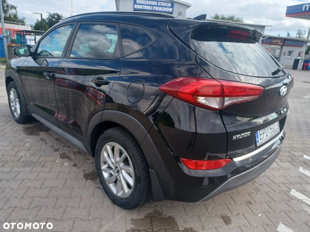 Hyundai Tucson blue 1.7 CRDi 2WD Passion - 9