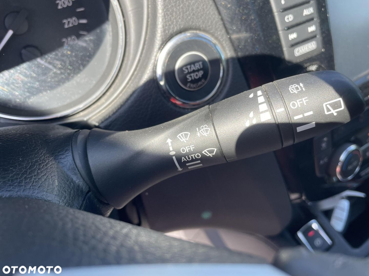 Nissan Qashqai 1.6 DCi 4x4 N-Connecta EU6 - 20