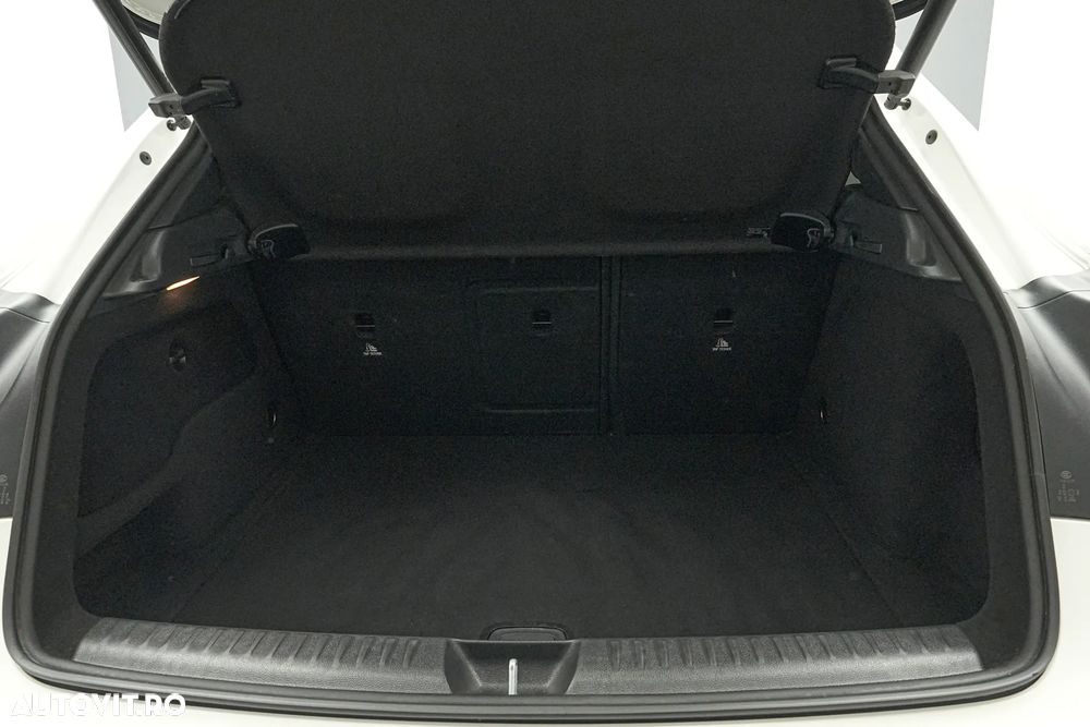 Mercedes-Benz GLA 200 d 4MATIC Aut. - 27