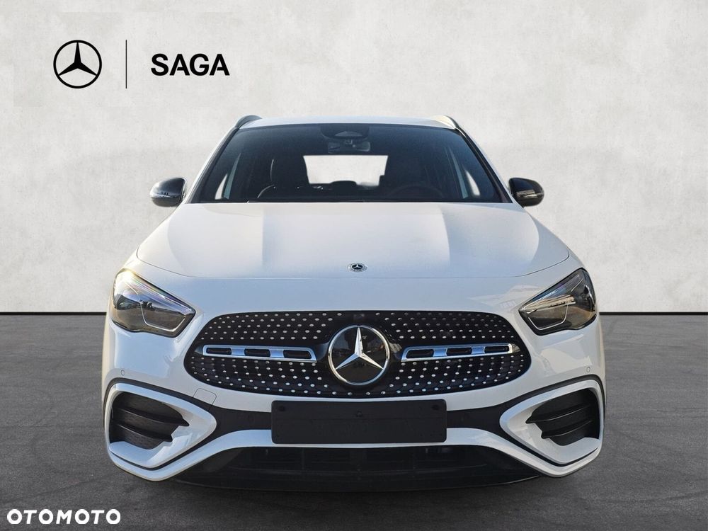 Mercedes-Benz GLA - 3