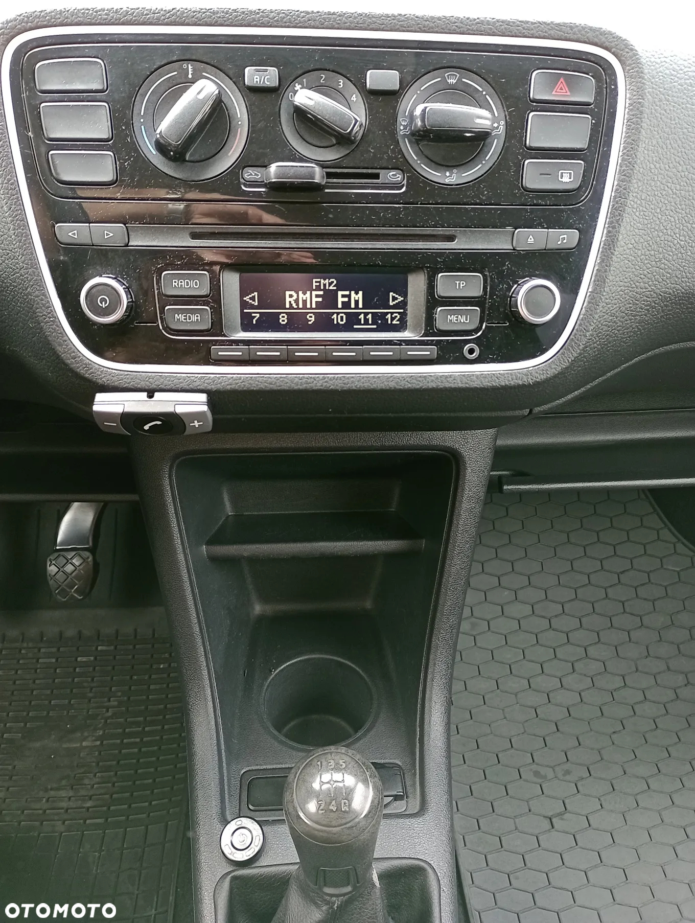 Volkswagen up! - 12