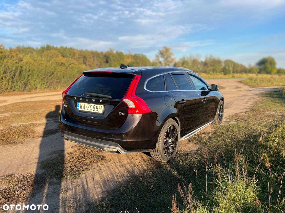 Volvo V60 D5 Summum - 6