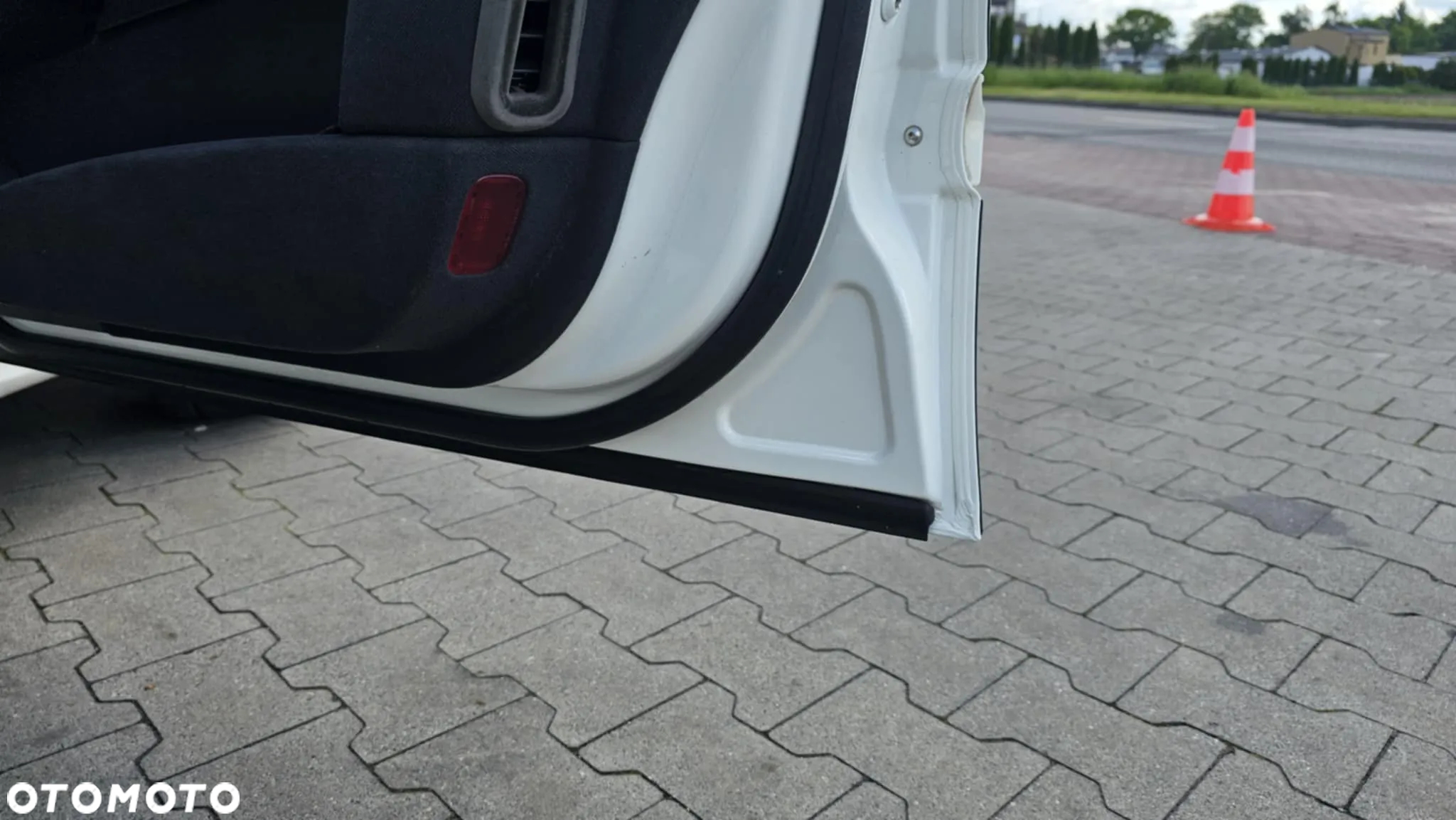 Mercedes-Benz Klasa E 500 T Avantgarde Sport Edition AMG - 28
