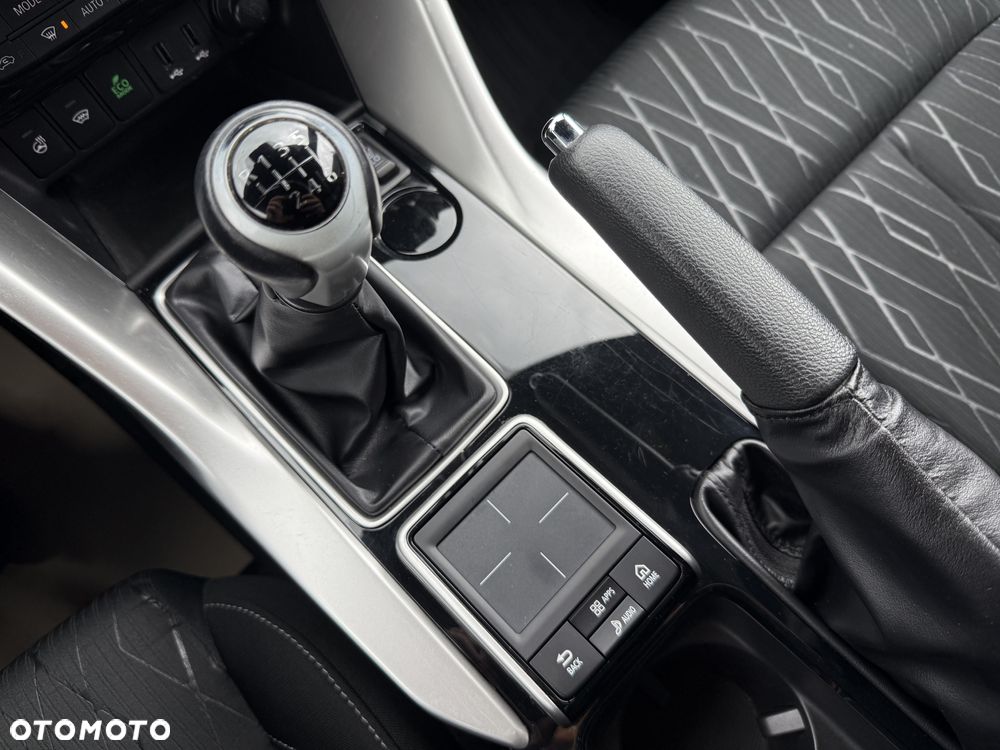 Mitsubishi Eclipse Cross 1.5 T Invite Plus - 28