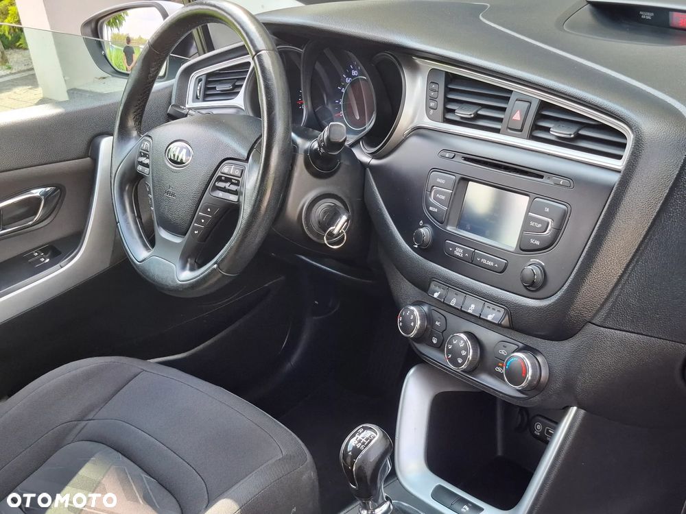 Kia Ceed 1.4 CVVT Attract plus - 27