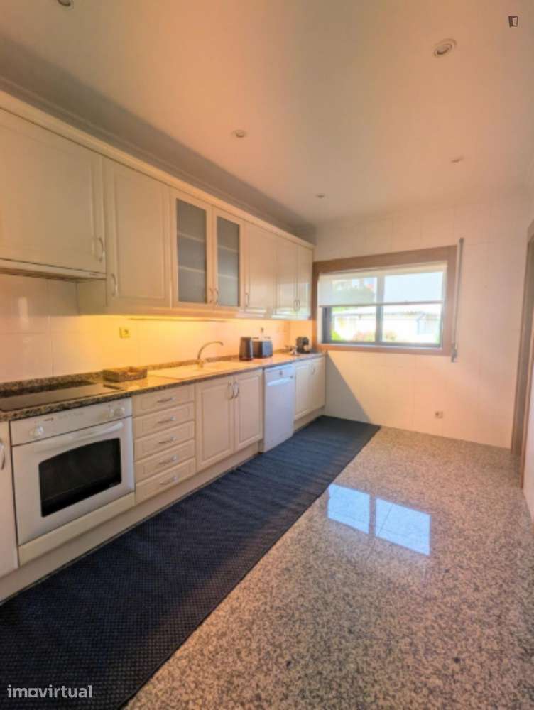 Apartamento com 2 quartos - localizado em Senhora da Hora Porto - Grande imagem: 4/13