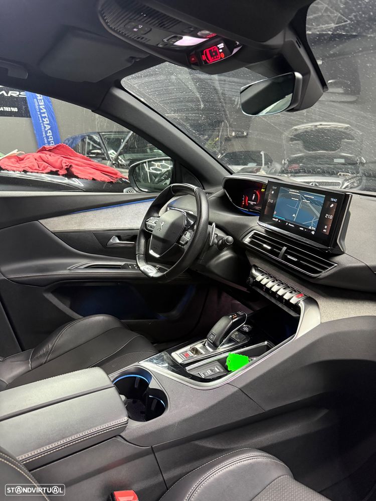 Peugeot 5008 BlueHDI 130 EAT8 GT - 2