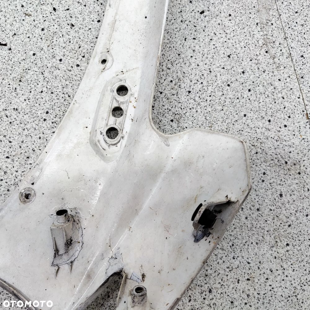 Czacha, czasza, owiewka przód, osłona lampy Suzuki GSX-R 600 750 GSXR 600 750 K6 K7 - 10