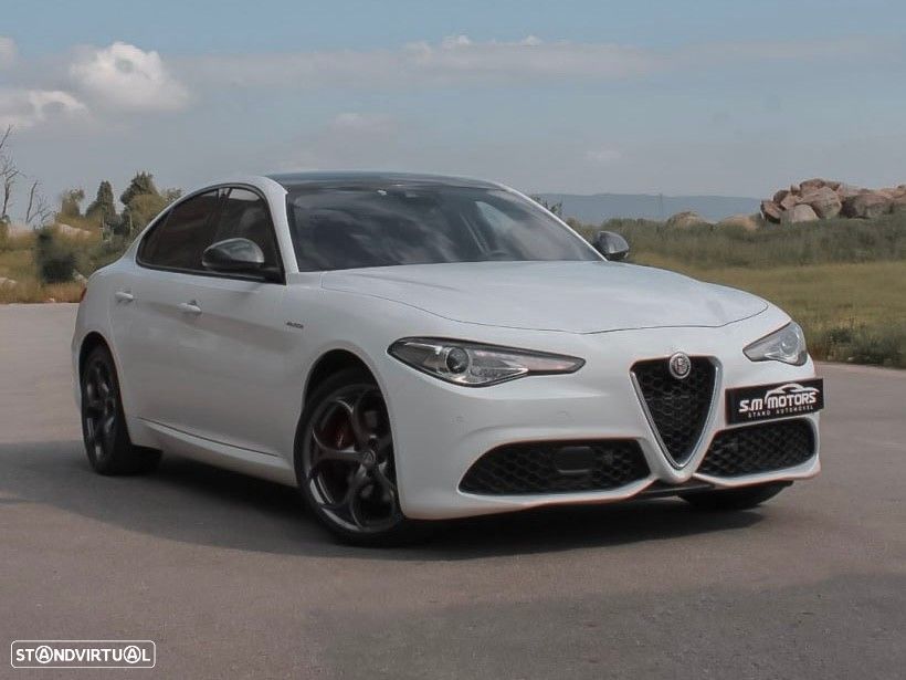 Alfa Romeo Giulia 2.2 D Veloce Q4 AT8 - 10