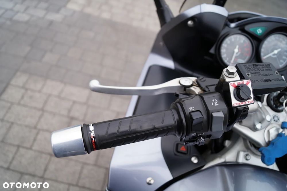 Yamaha FJR - 12
