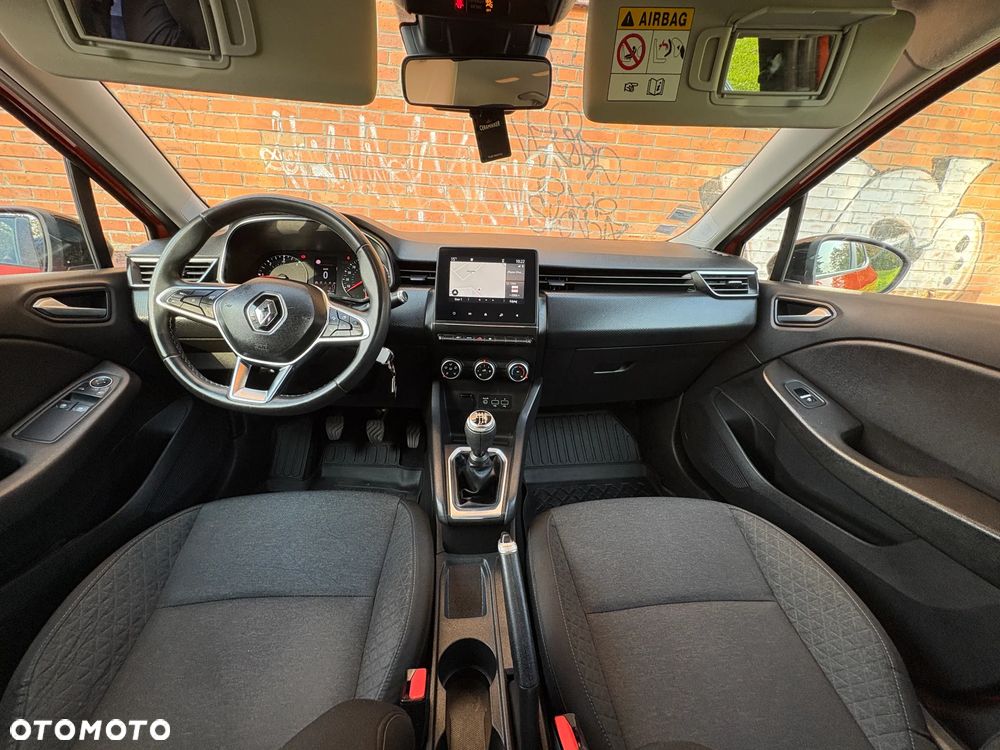 Renault Clio - 24