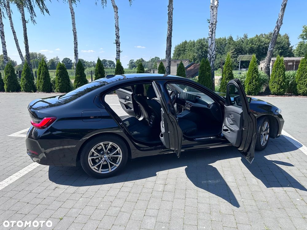BMW Seria 3 320d xDrive mHEV - 5