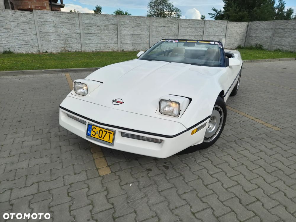 Chevrolet Corvette - 10