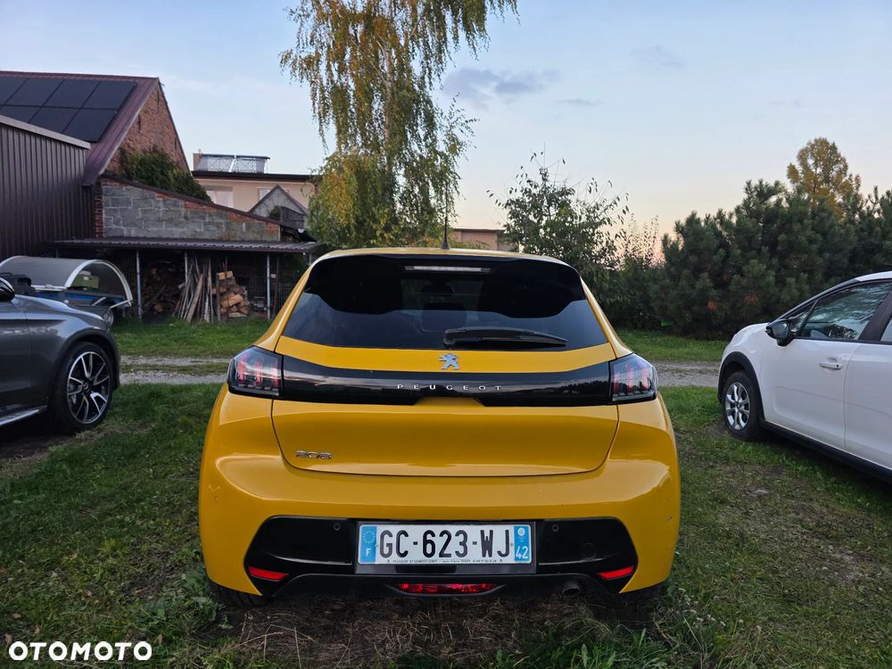 Peugeot 208 PureTech 100 EAT8 Allure - 5