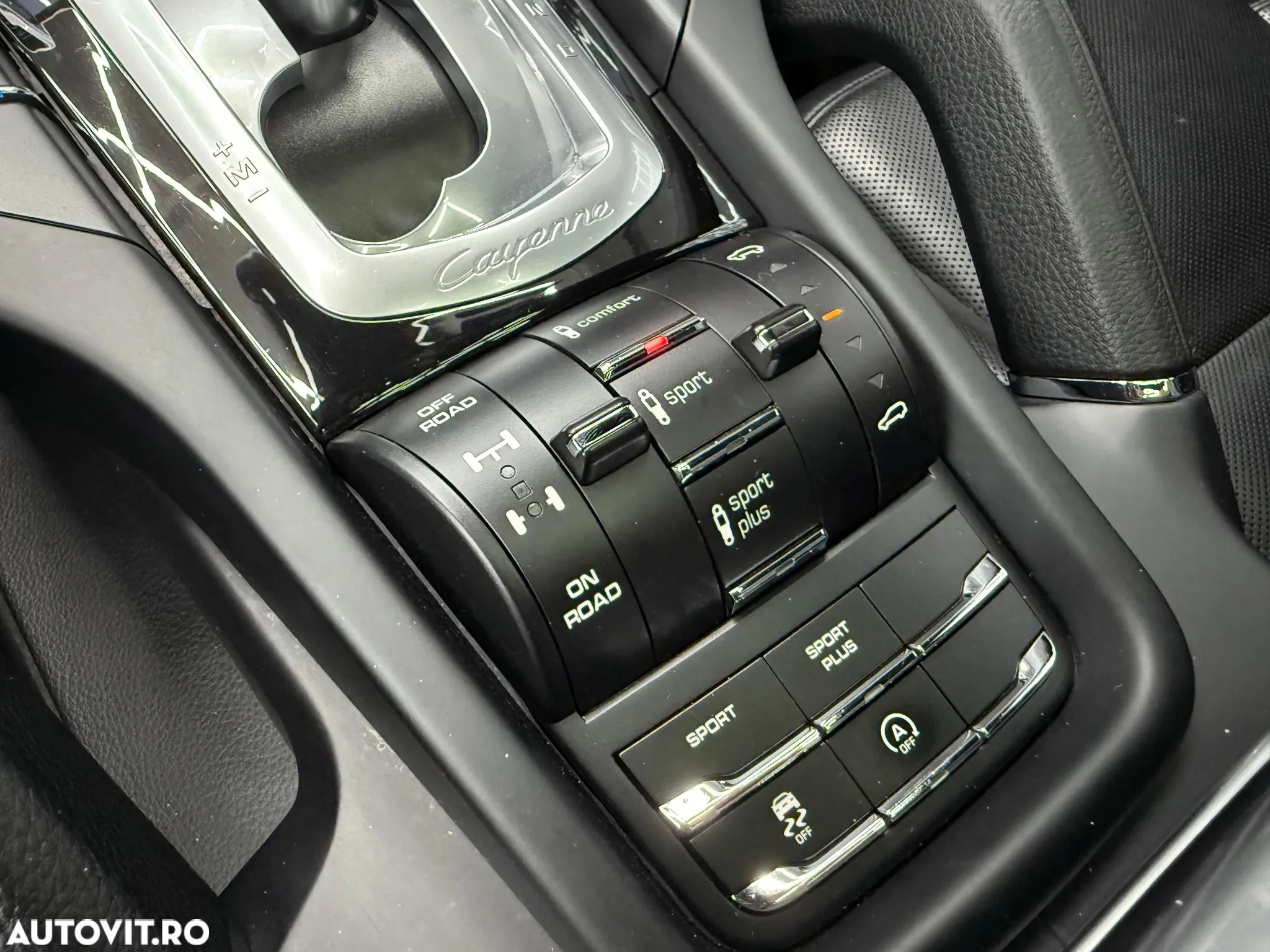 Porsche Cayenne 3.0 L - 15