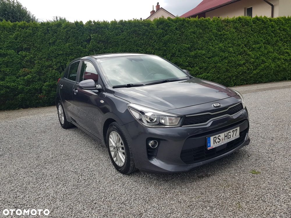 Kia Rio - 5
