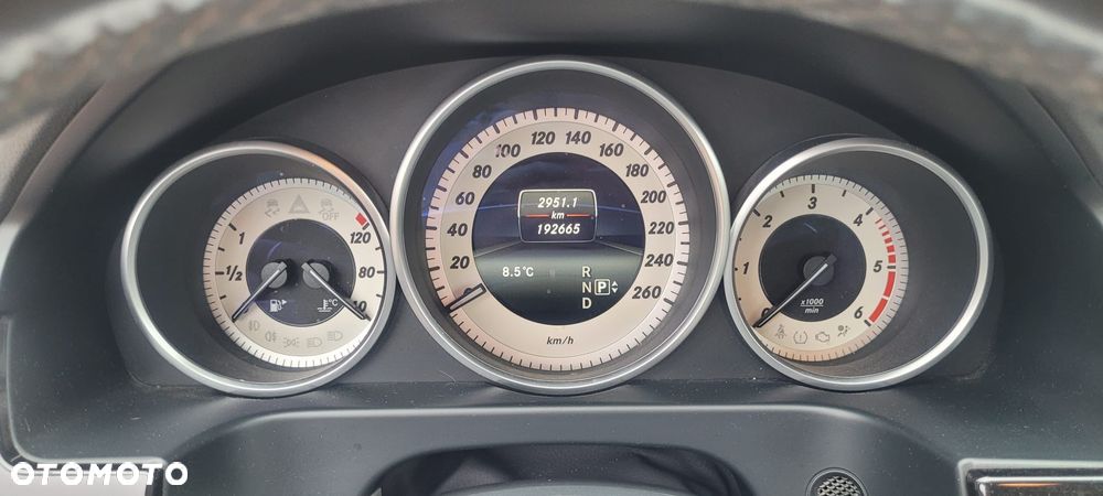 Mercedes-Benz Klasa E 220 BlueTEC 4-Matic Avantgarde - 11