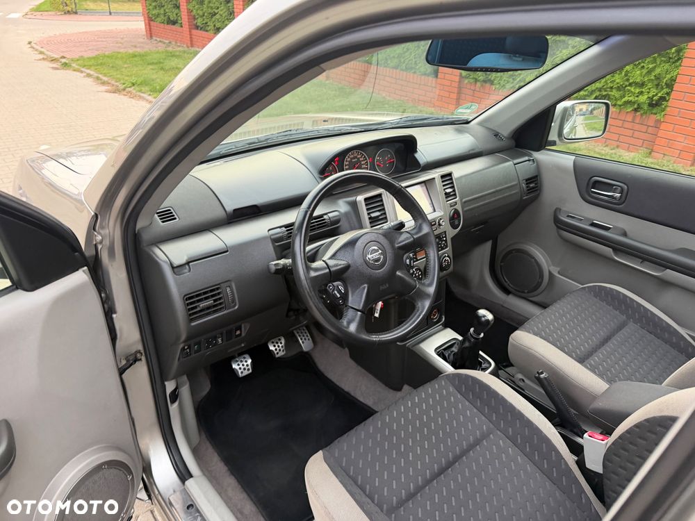 Nissan X-Trail 2.2 dCi 4x4 Columbia - 31