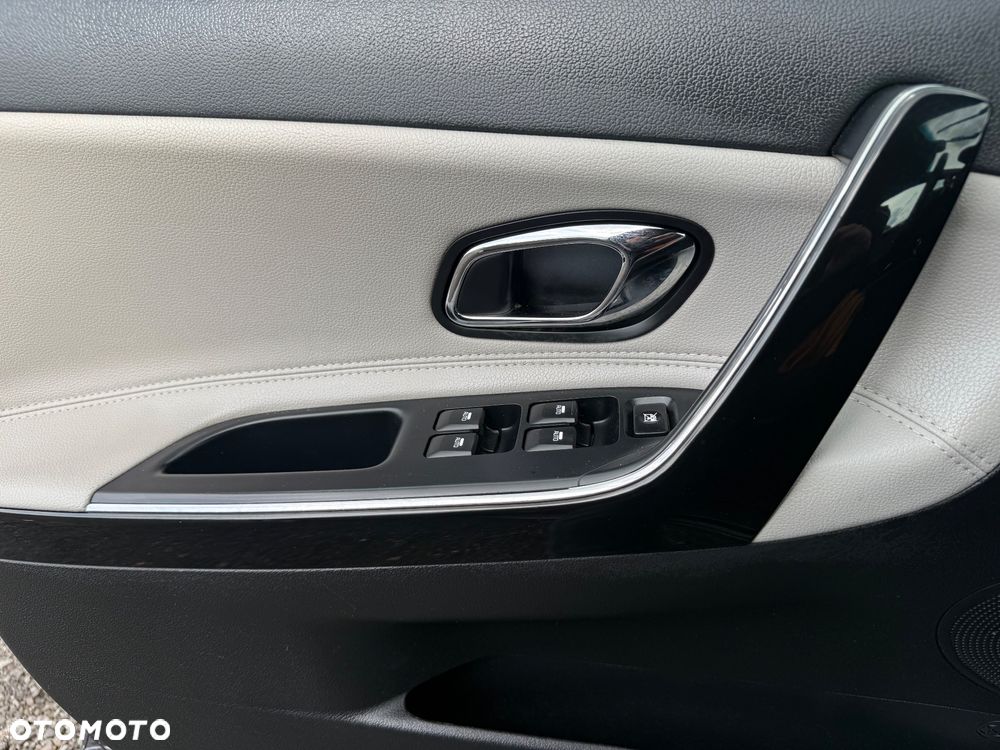 Kia Ceed 1.6 GDI Dream Team Edition - 16