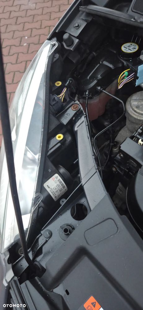 Ford S-Max 2.0 TDCi DPF Business Edition - 28