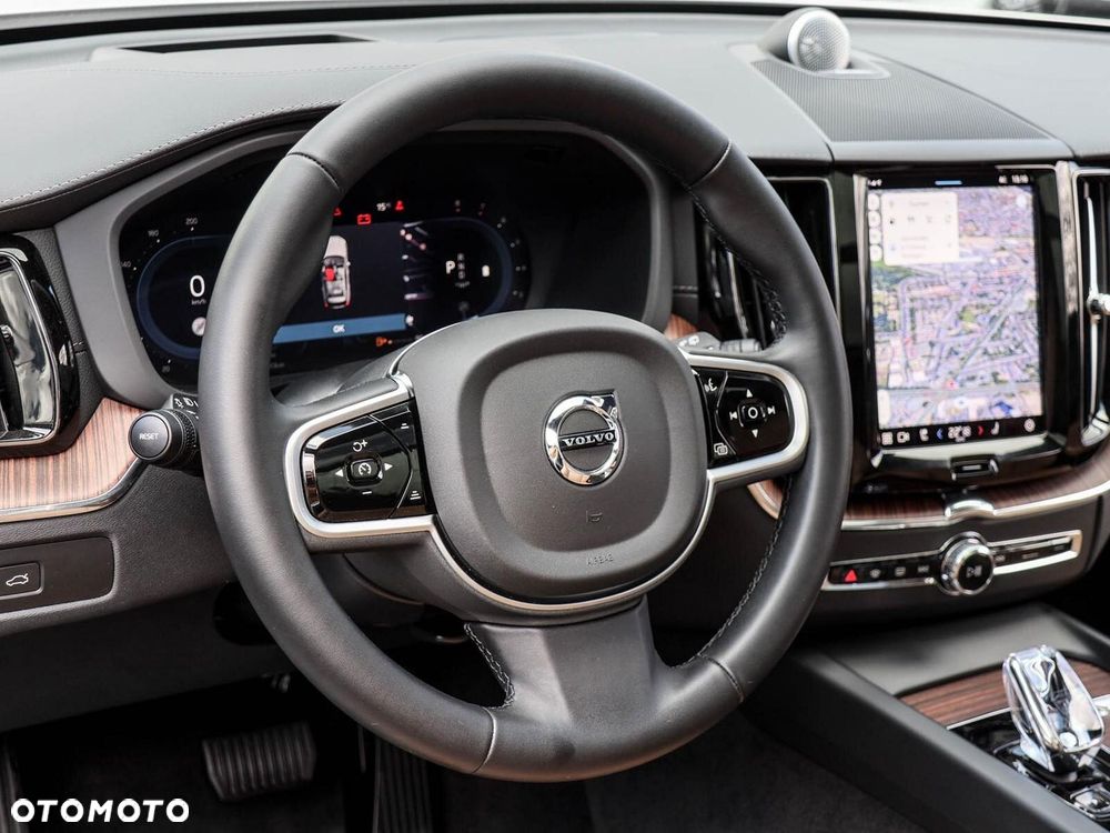 Volvo XC 60 B5 B AWD Ultra Black Edition - 8