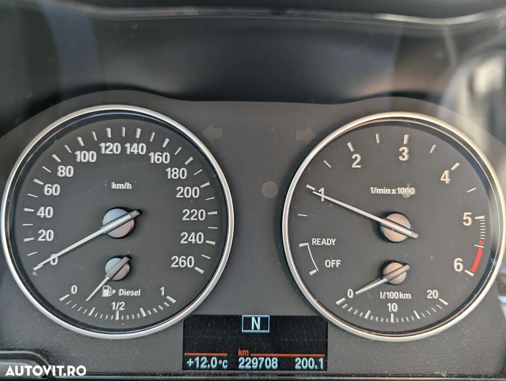 BMW Seria 2 216d - 7