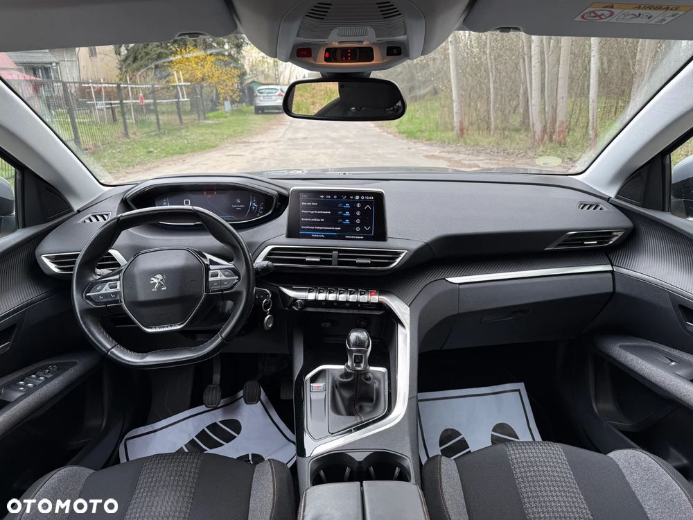 Peugeot 3008 1.5 BlueHDi Allure S&S - 8