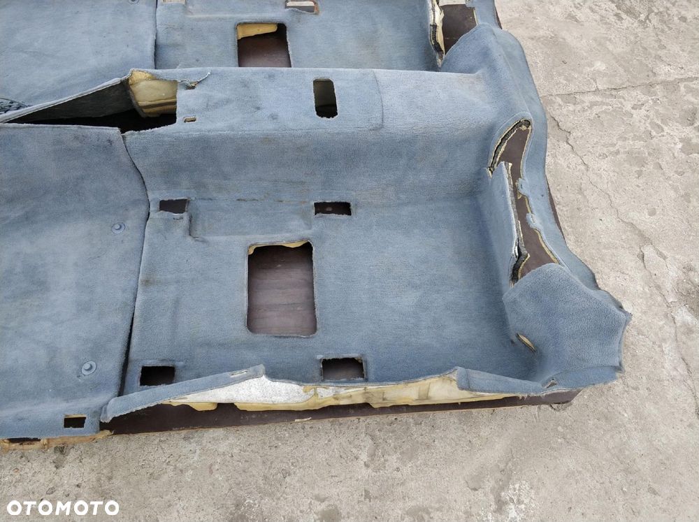 dywan podłoga wykładzina wnętrza MERCEDES W211 EUROPA - 7